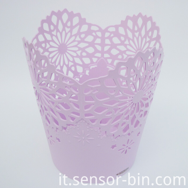Three Colors Available Plastic Hollow Trash Bin (A9B-9020)
